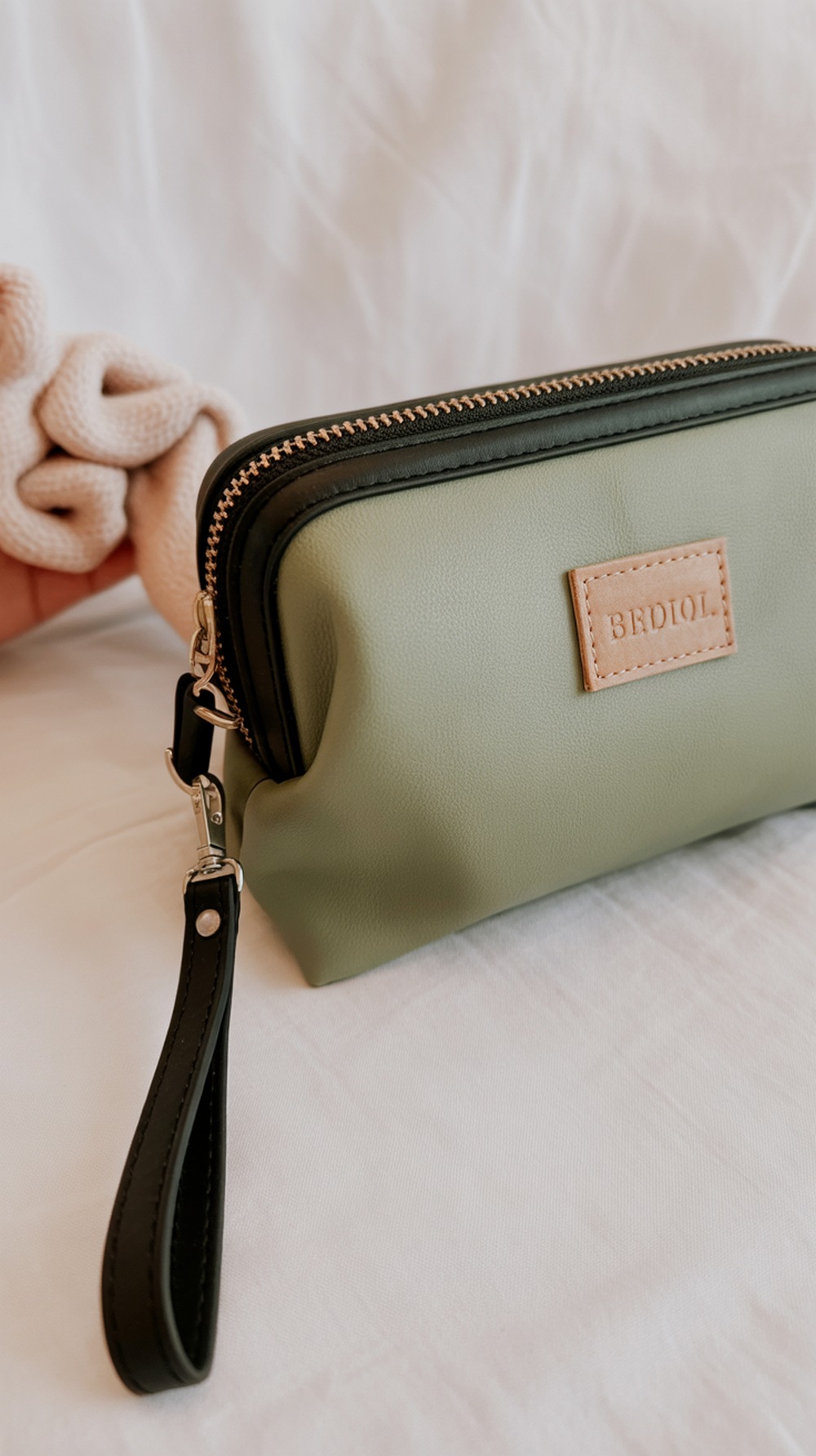 Wristlet Strap Compact Makeup Bag