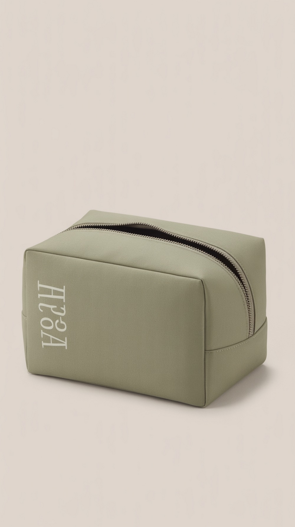 Zipped Rectangle Makeup Storage